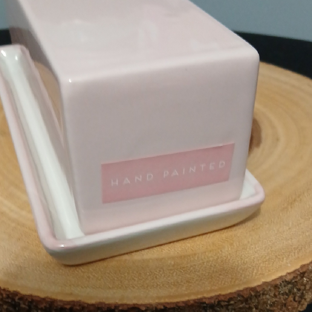 Chic Pink Ceramic Butter Dish with 'Buttah' Text NWT - Picture 6 of 7